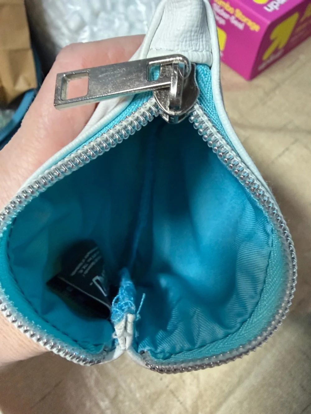 Pokémon Snorlax & Eevee Coin Pouch - Blue Zipper - Picture 3 of 4